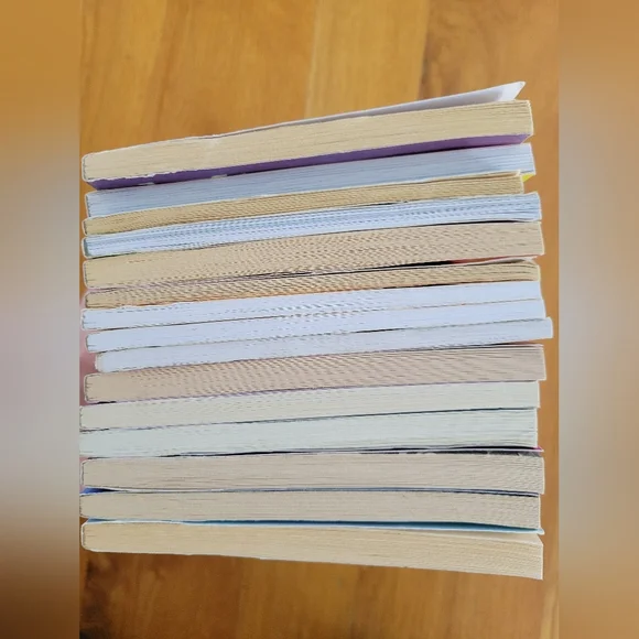 Chapter books bundle - mostly animal theme books - ponies, kitten, puppy, etc. - Picture 3 of 7